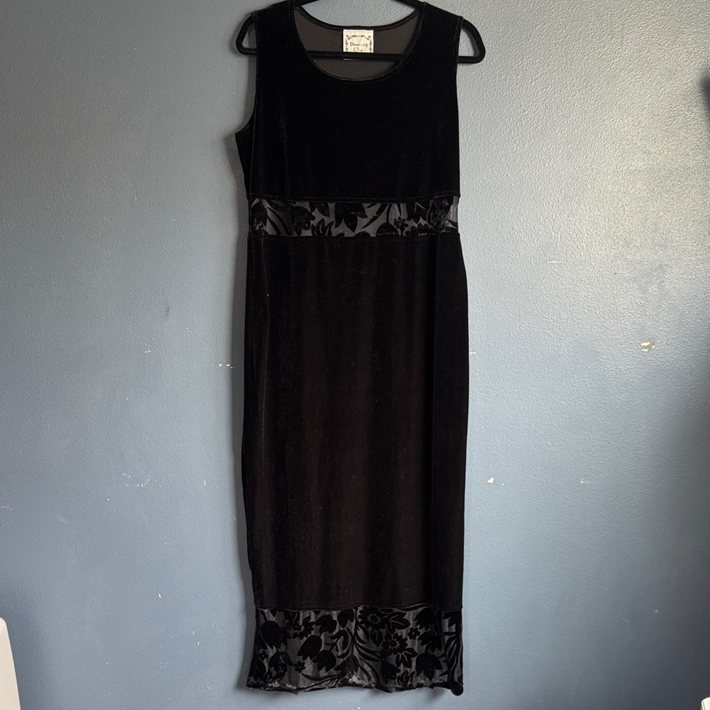 Vintage Dressing Clio Black Velvet Midi Dress with Flocked Floral Trim